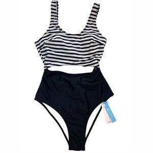 NWT Cupshe Black White Stripe Cutout One Piece Swimsuit New With Tags XS